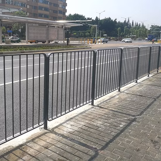 Factory Wholesale Road Guardrail Municipal Traffic Fence Zinc Steel Road Fence